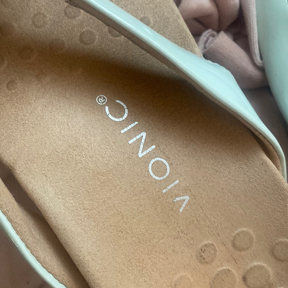 -🎀 Vionic Sandals - 9 light mint green Podiatrist Designed Super Cute - Picture 5 of 6